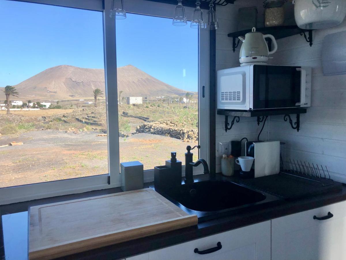 Tinyhouse Luna With Ac, Bbq And Beautiful View La Vegueta المظهر الخارجي الصورة