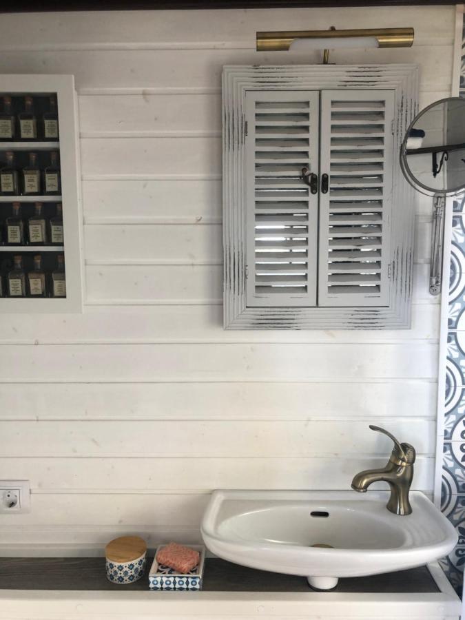 Tinyhouse Luna With Ac, Bbq And Beautiful View La Vegueta المظهر الخارجي الصورة