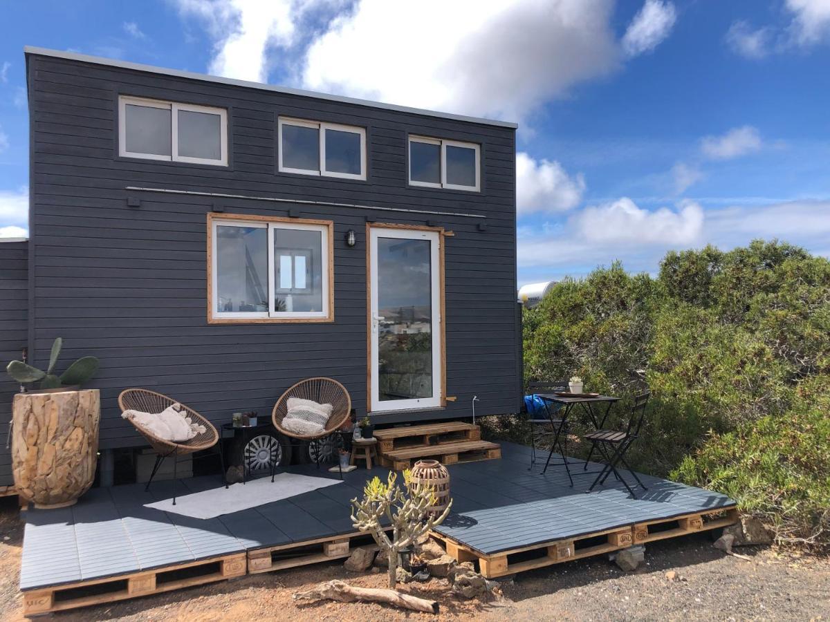 Tinyhouse Luna With Ac, Bbq And Beautiful View La Vegueta المظهر الخارجي الصورة