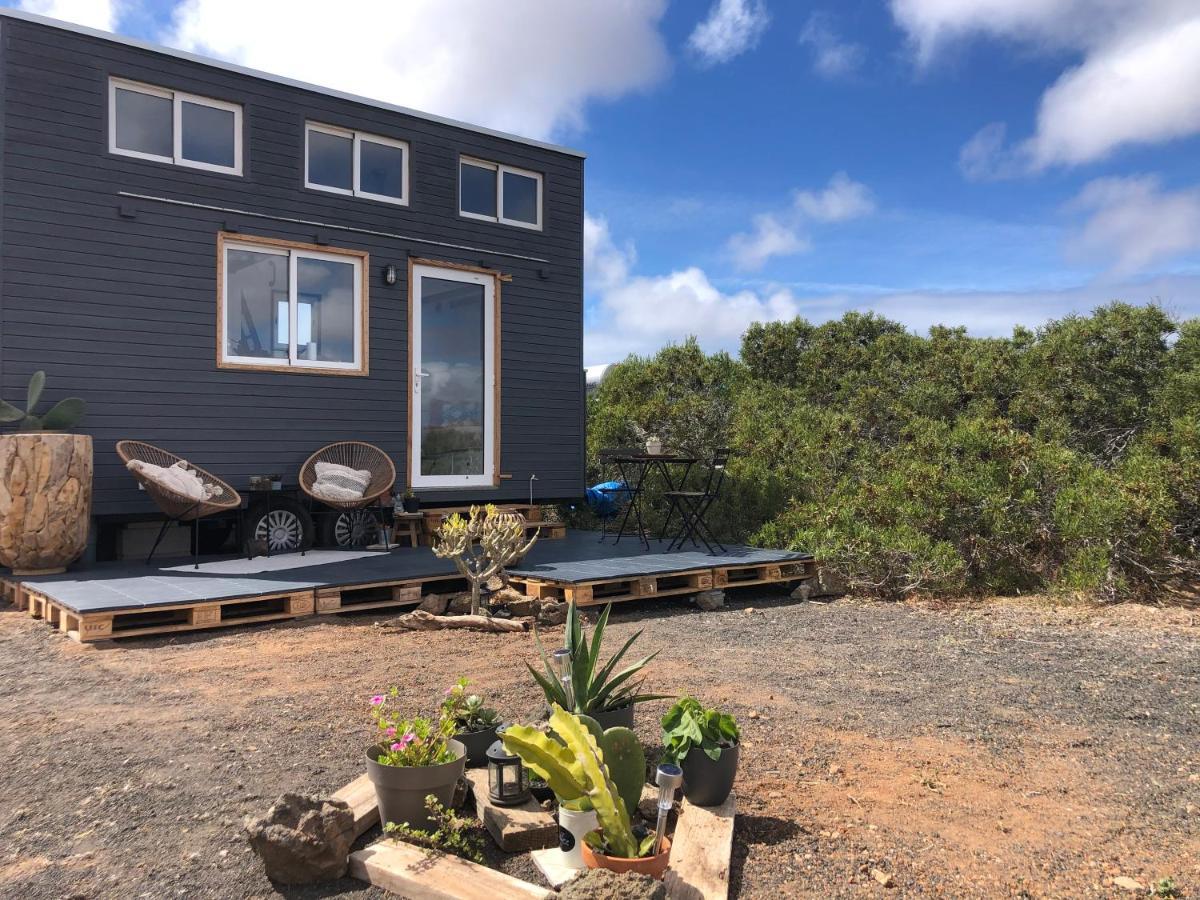 Tinyhouse Luna With Ac, Bbq And Beautiful View La Vegueta المظهر الخارجي الصورة